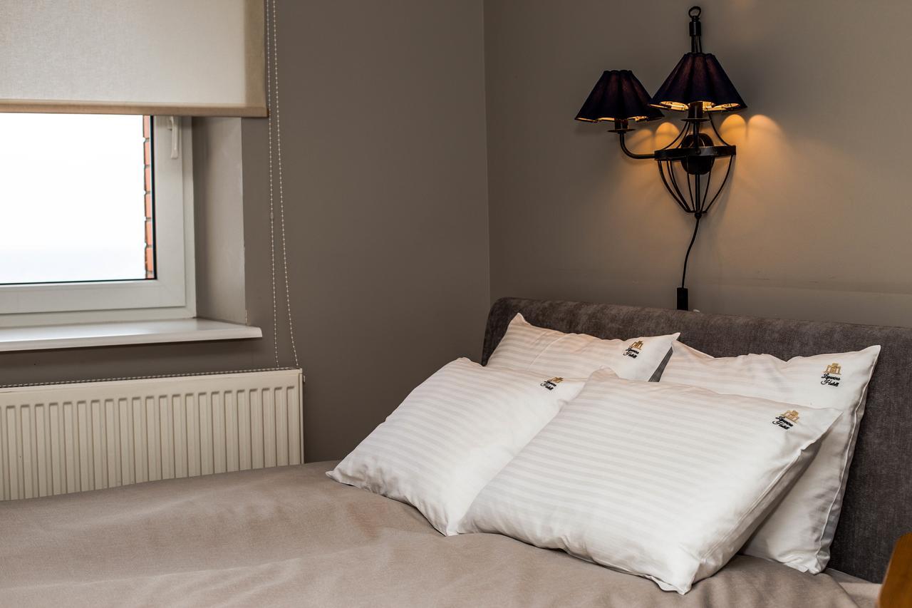 Lepanina Hotell Кабли Екстериор снимка