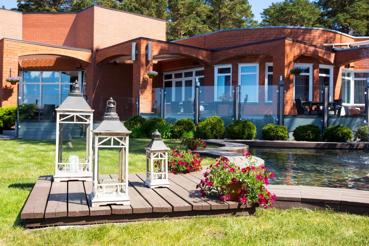 Lepanina Hotell Кабли Екстериор снимка